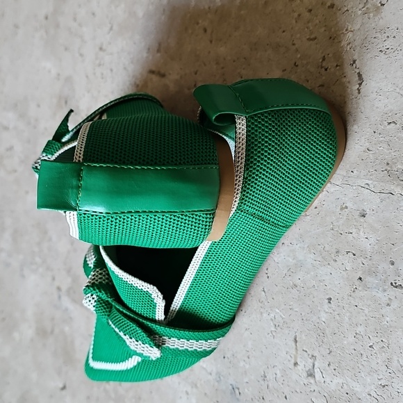 *RARE* Tahari Florentia Slip-On Flat Green Women's Shoes Size 6.5 - Picture 7 of 10